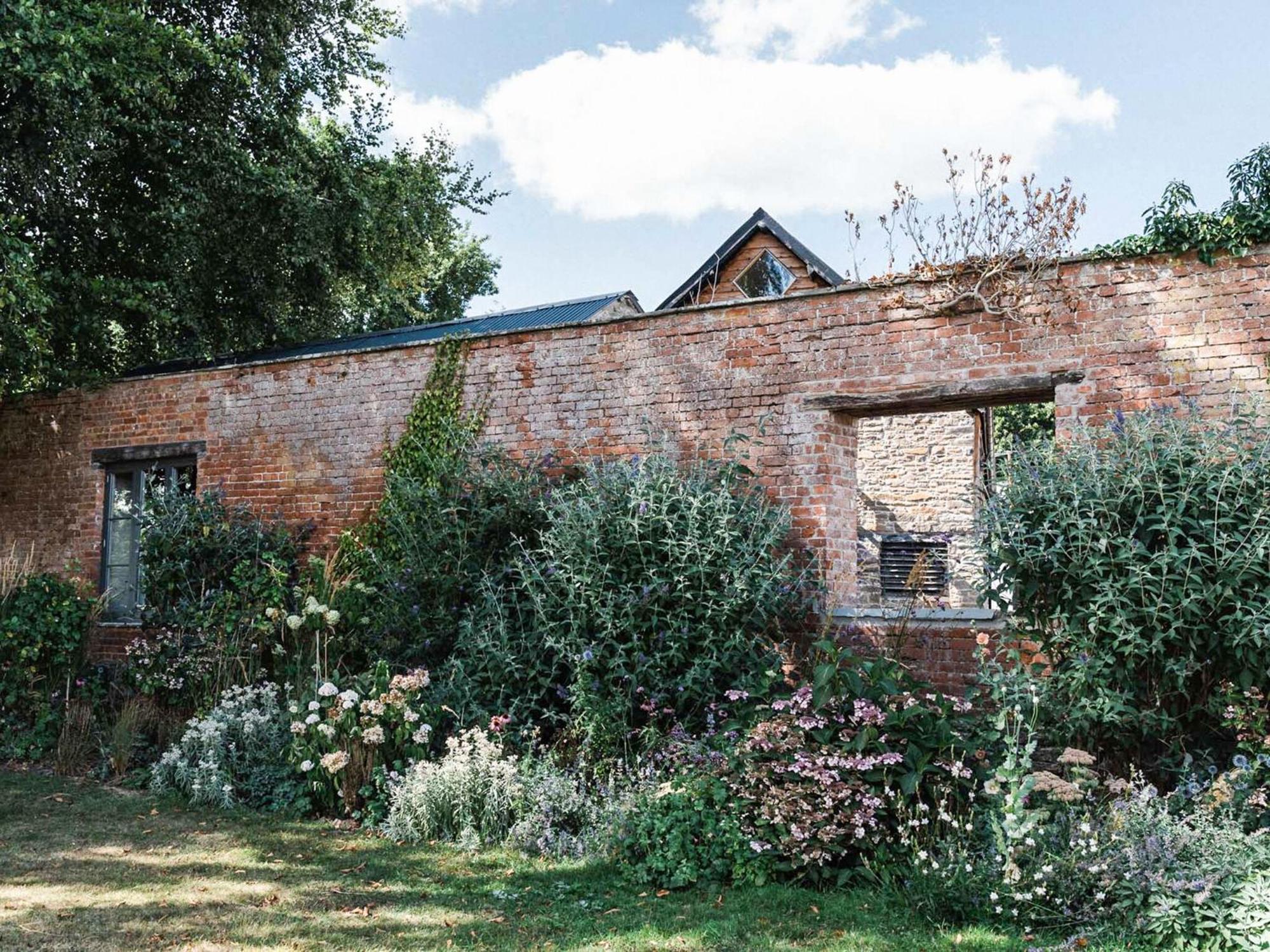 Blackrock Barn Clifford Exterior photo